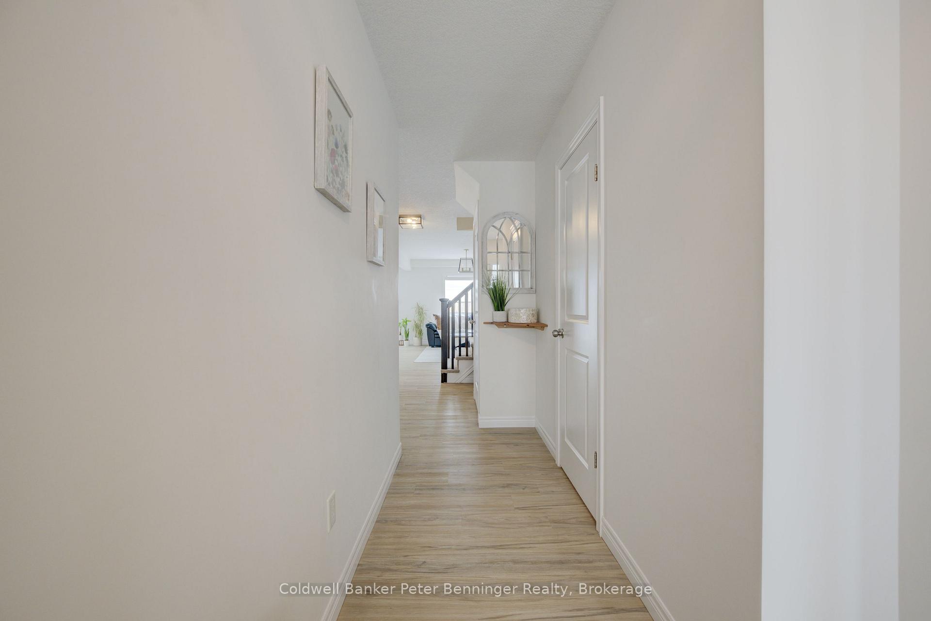 Photo 4 of 27 Arlington Parkway, Brant, Paris — HOMEH