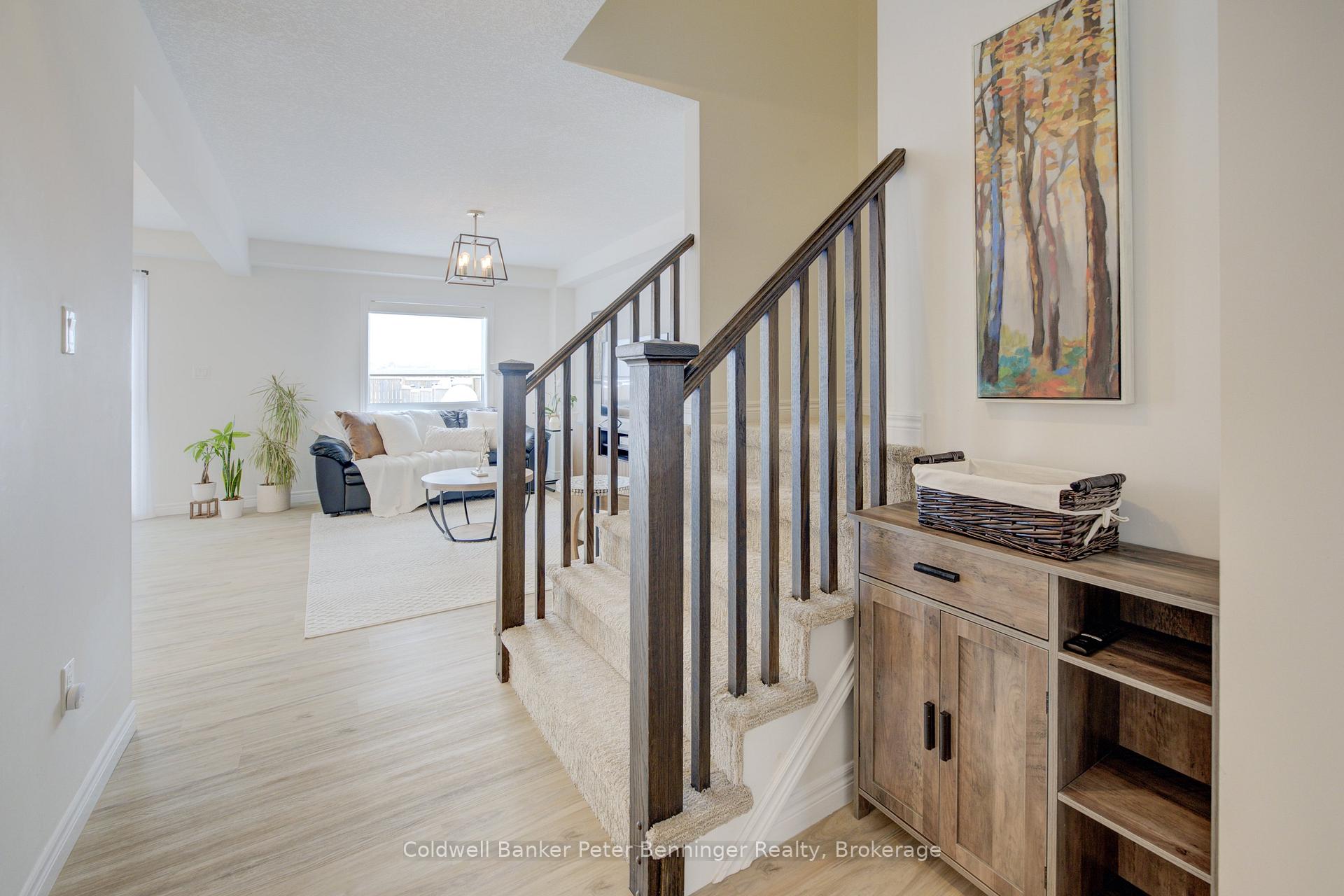 Photo 7 of 27 Arlington Parkway, Brant, Paris — HOMEH