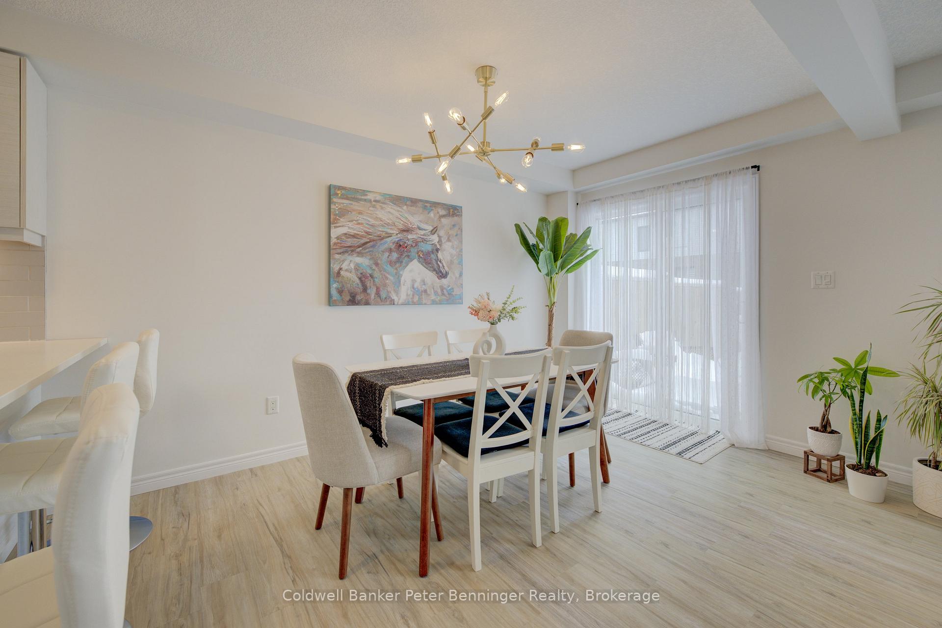 Photo 12 of 27 Arlington Parkway, Brant, Paris — HOMEH