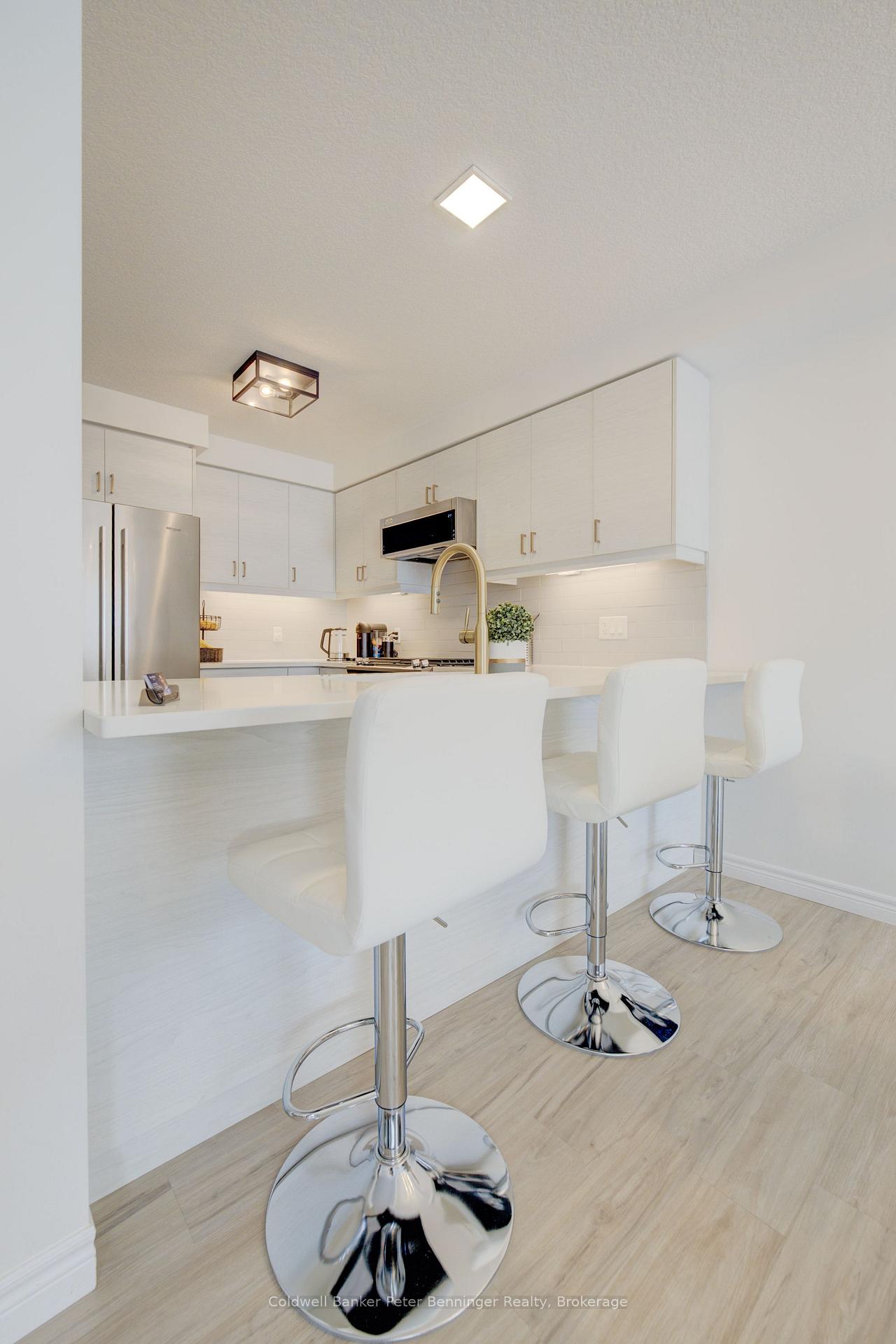 Photo 19 of 27 Arlington Parkway, Brant, Paris — HOMEH