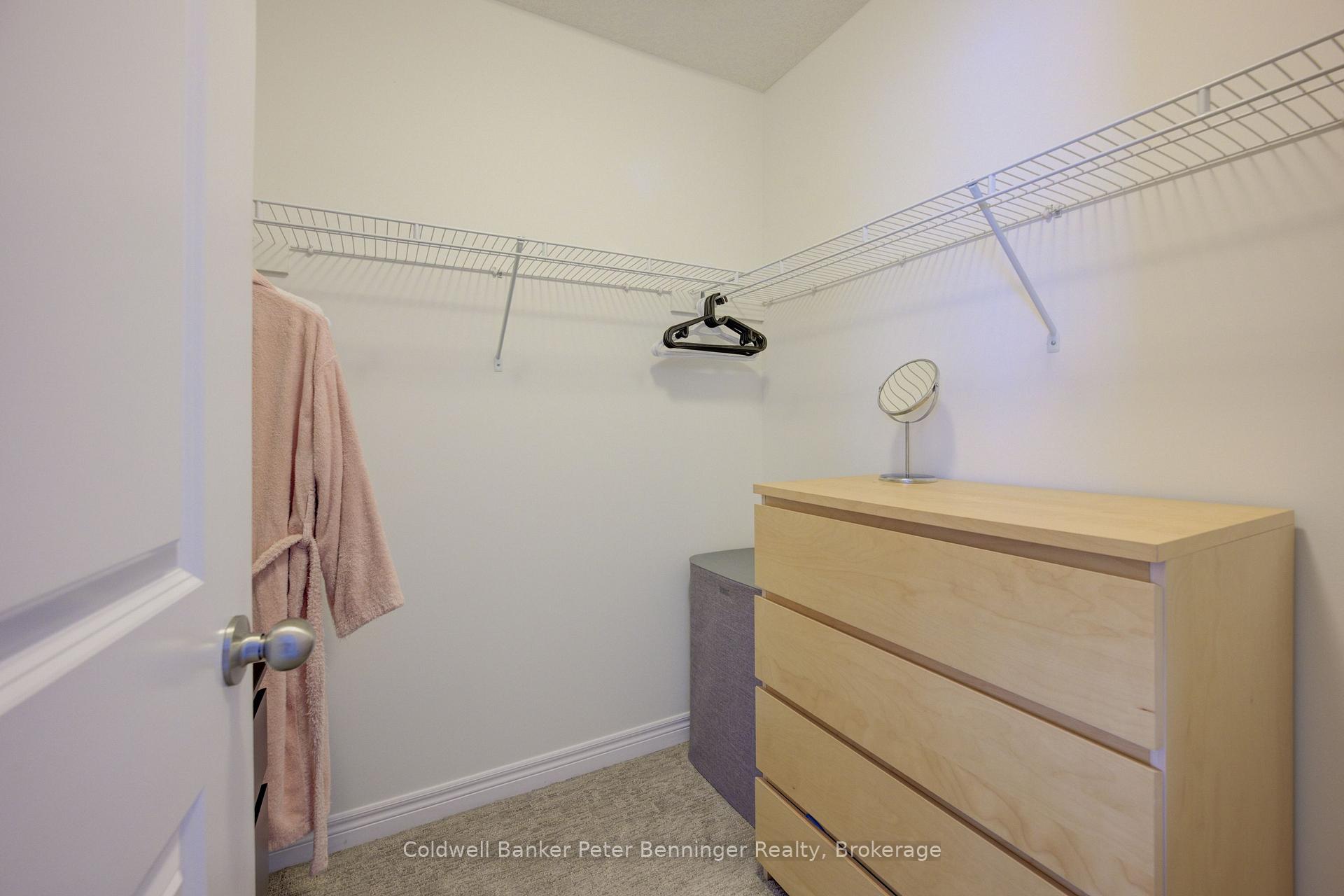 Photo 26 of 27 Arlington Parkway, Brant, Paris — HOMEH