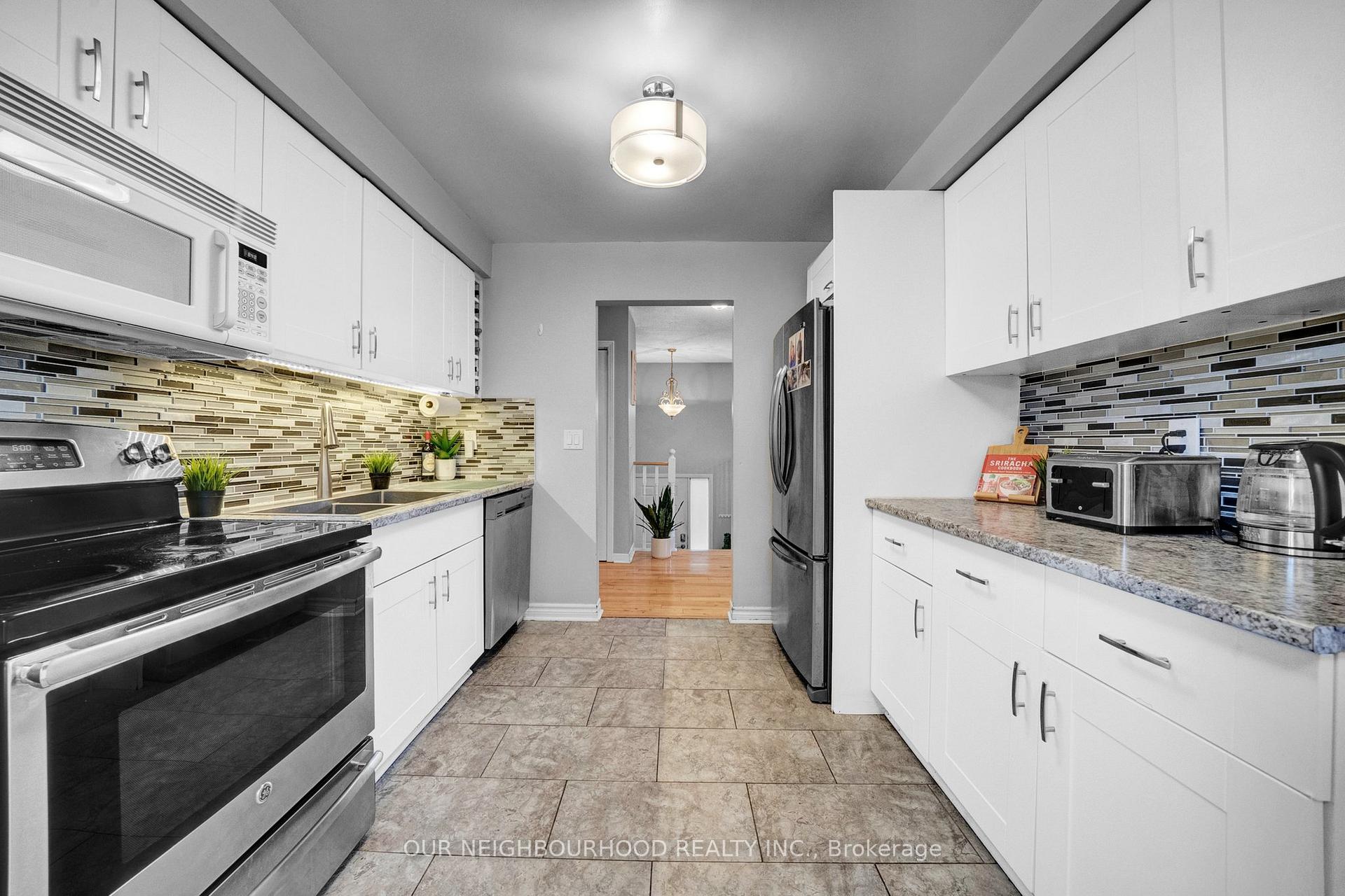 Photo 10 of 38 Centerfield Drive, Clarington, Courtice — HOMEH