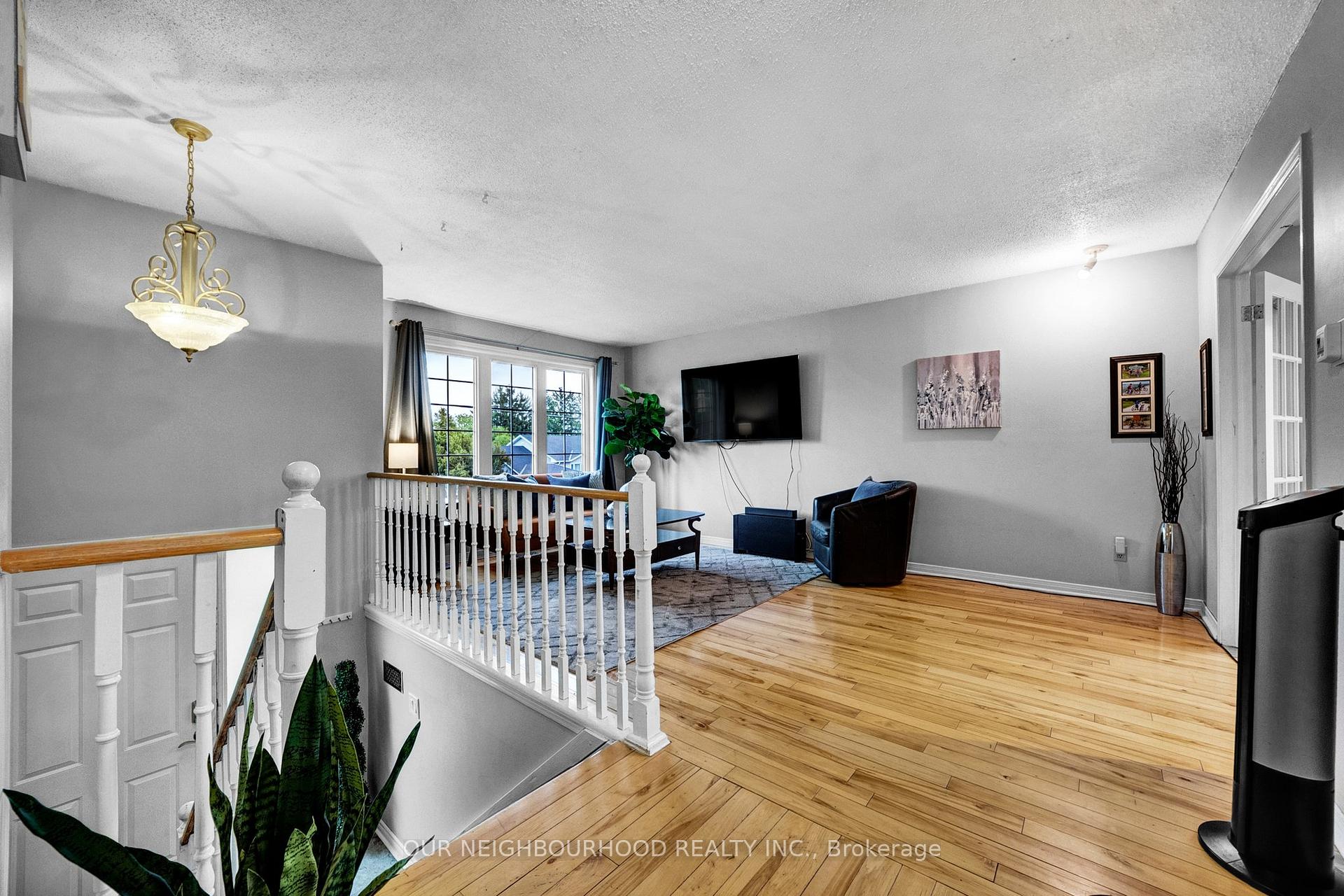 Photo 13 of 38 Centerfield Drive, Clarington, Courtice — HOMEH