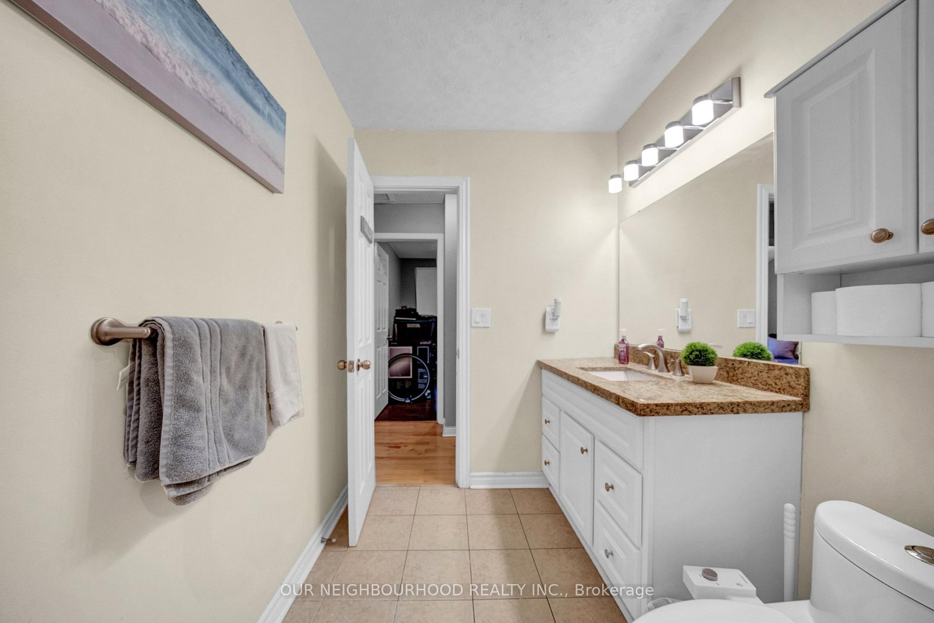 Photo 22 of 38 Centerfield Drive, Clarington, Courtice — HOMEH