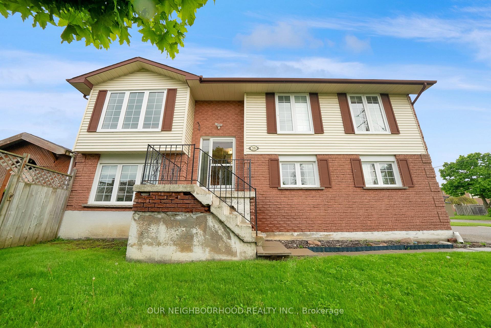 Photo 31 of 38 Centerfield Drive, Clarington, Courtice — HOMEH