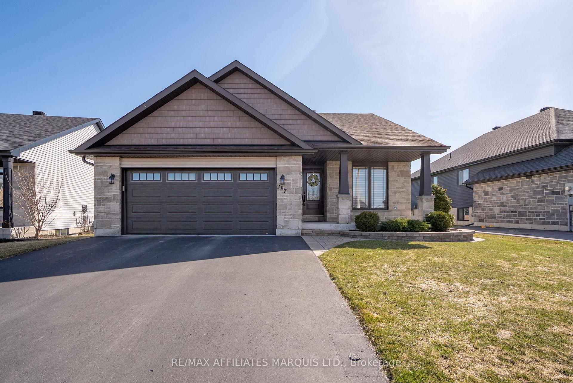 Photo 2 of 287 East Ridge Drive, Cornwall — HOMEH
