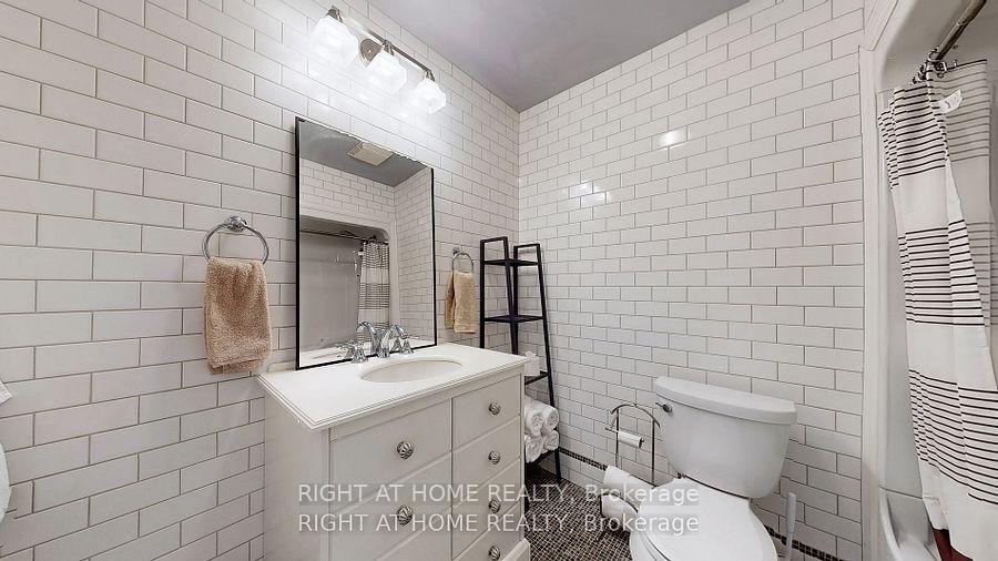 Photo 20 of 127 Puget Street, Barrie, Codrington — HOMEH