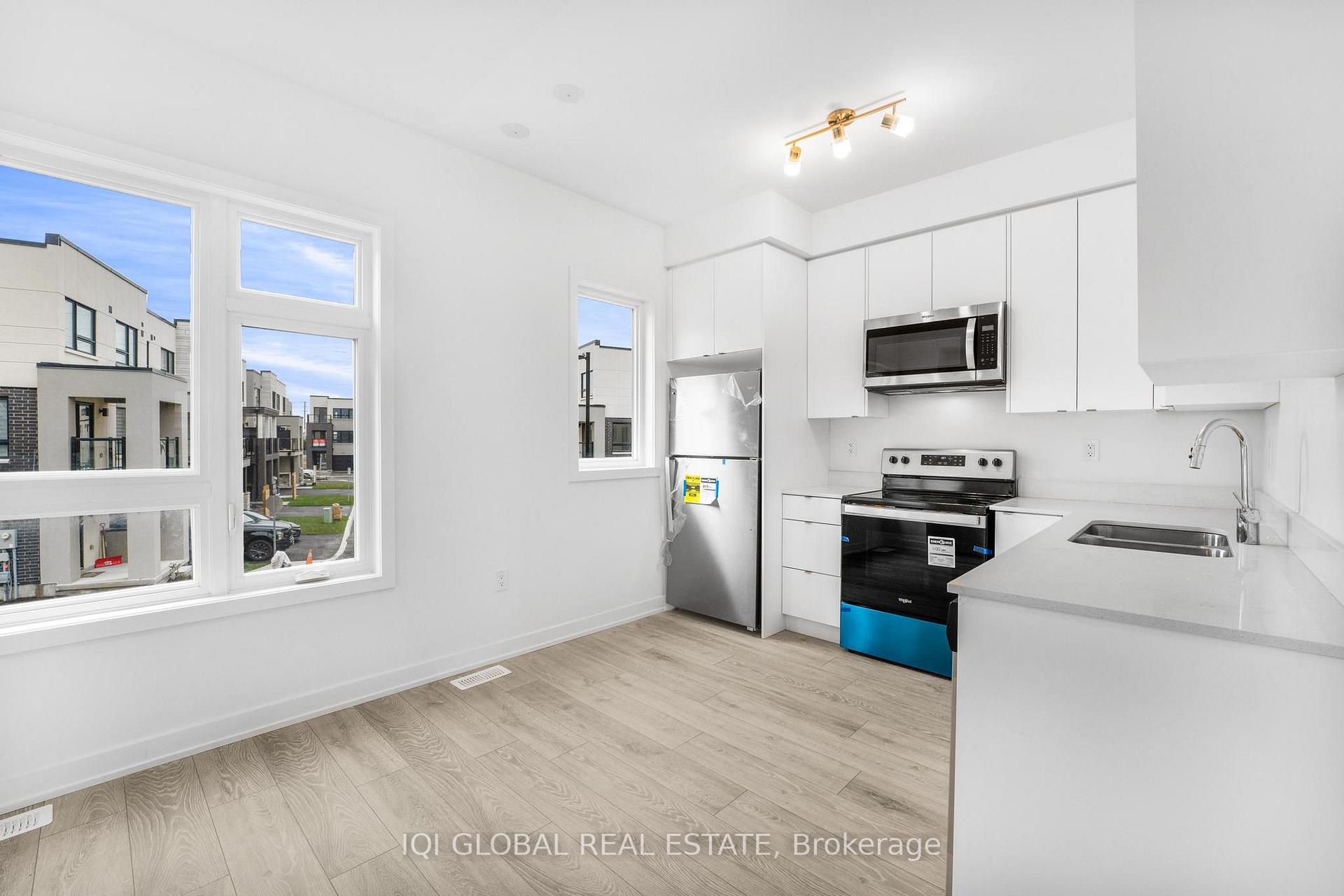 Photo 7 of 4902 Valera Road, Burlington, Alton — HOMEH