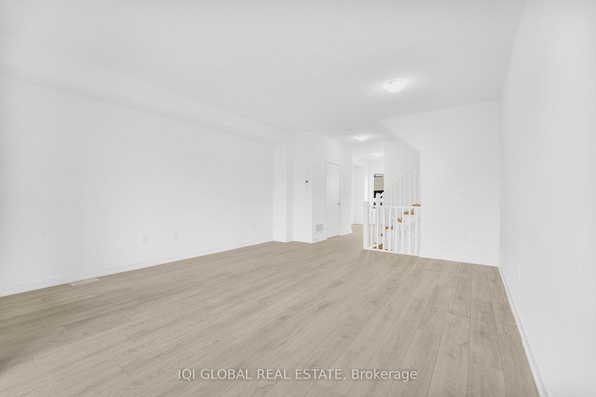 Photo 9 of 4902 Valera Road, Burlington, Alton — HOMEH