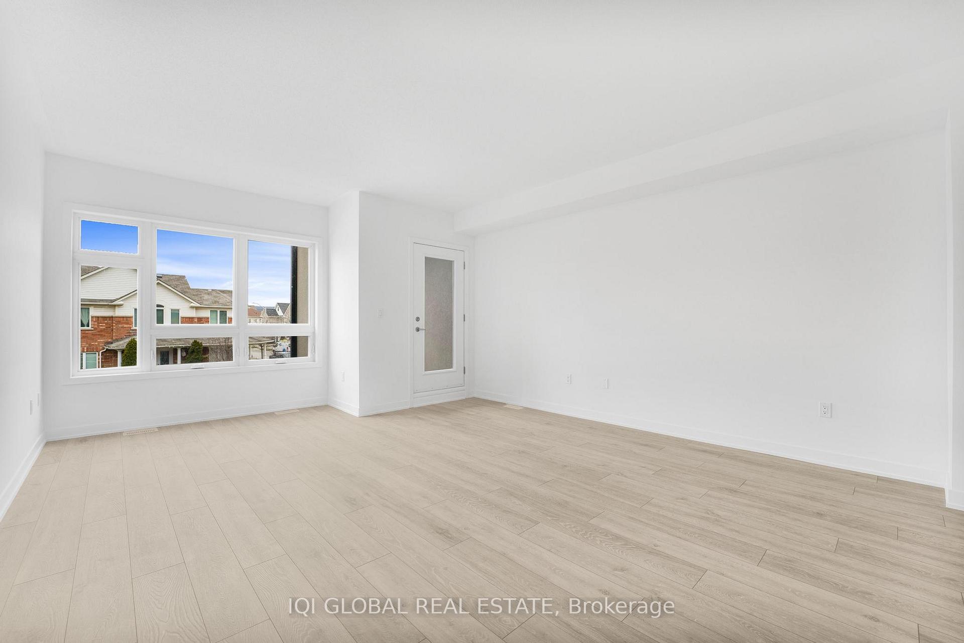 Photo 11 of 4902 Valera Road, Burlington, Alton — HOMEH