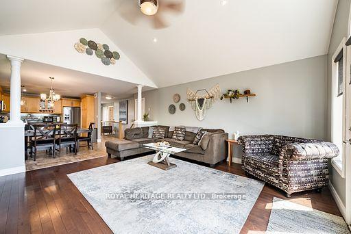 Photo 12 of 43 Mcdougall Drive, Belleville, Thurlow Ward — HOMEH