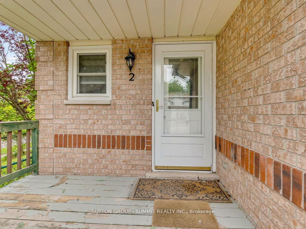 Photo 4 of 2 Grandridge Crescent, Guelph, Willow West/Sugarbush/West Acres — HOMEH