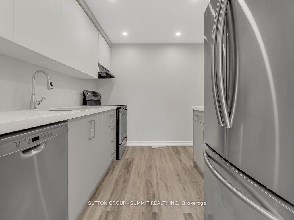 Photo 7 of 2 Grandridge Crescent, Guelph, Willow West/Sugarbush/West Acres — HOMEH