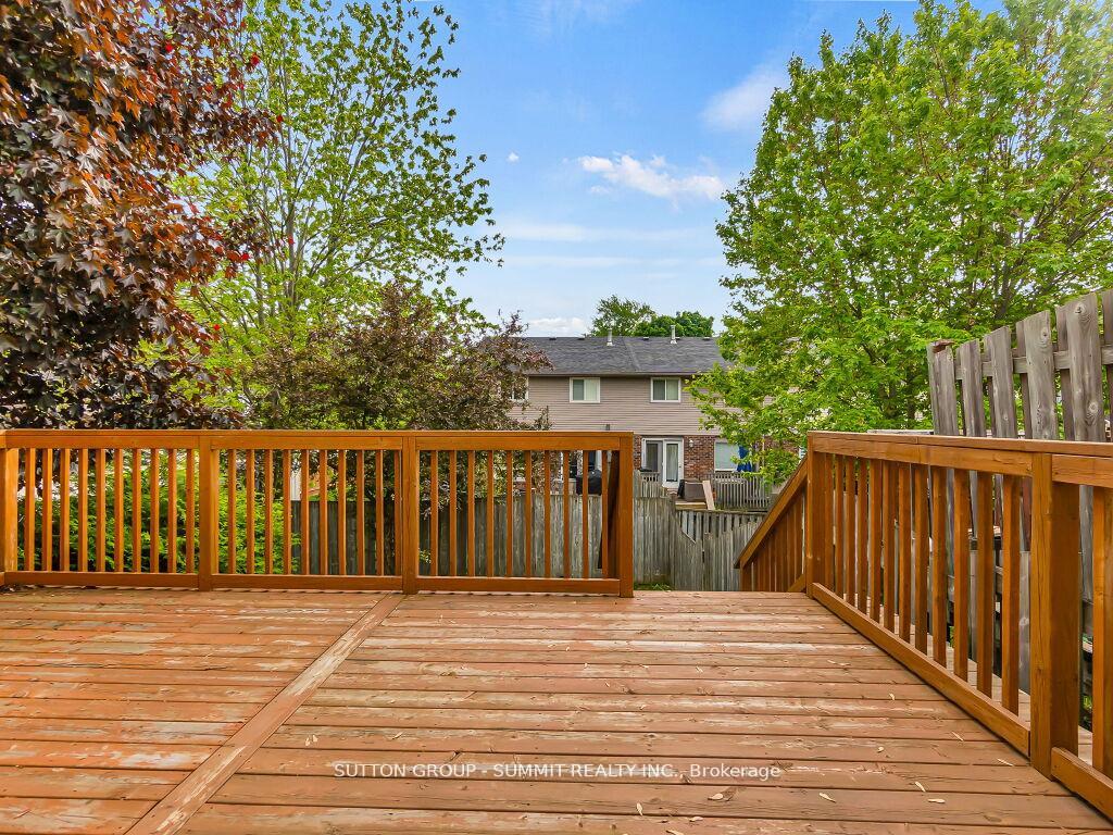 Photo 10 of 2 Grandridge Crescent, Guelph, Willow West/Sugarbush/West Acres — HOMEH