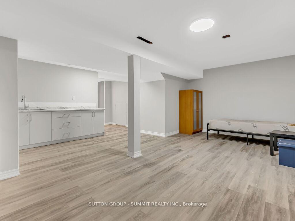 Photo 15 of 2 Grandridge Crescent, Guelph, Willow West/Sugarbush/West Acres — HOMEH