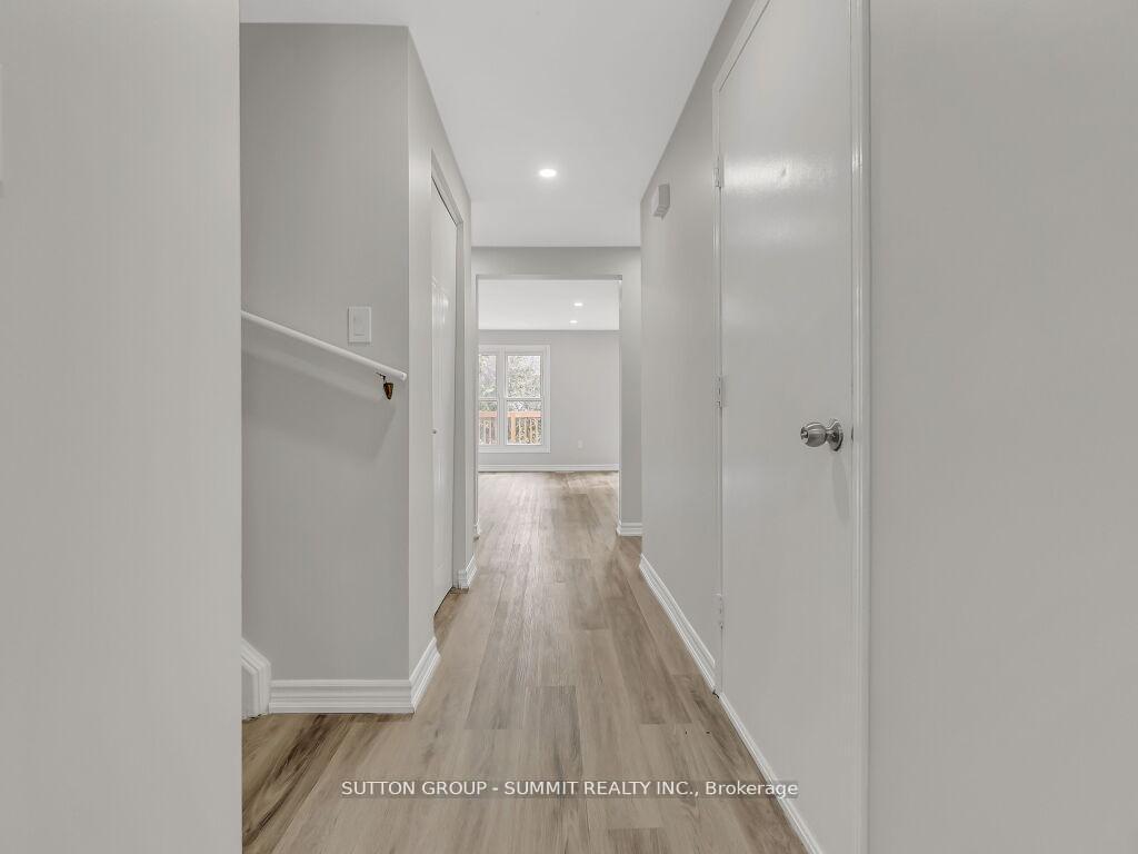Photo 17 of 2 Grandridge Crescent, Guelph, Willow West/Sugarbush/West Acres — HOMEH