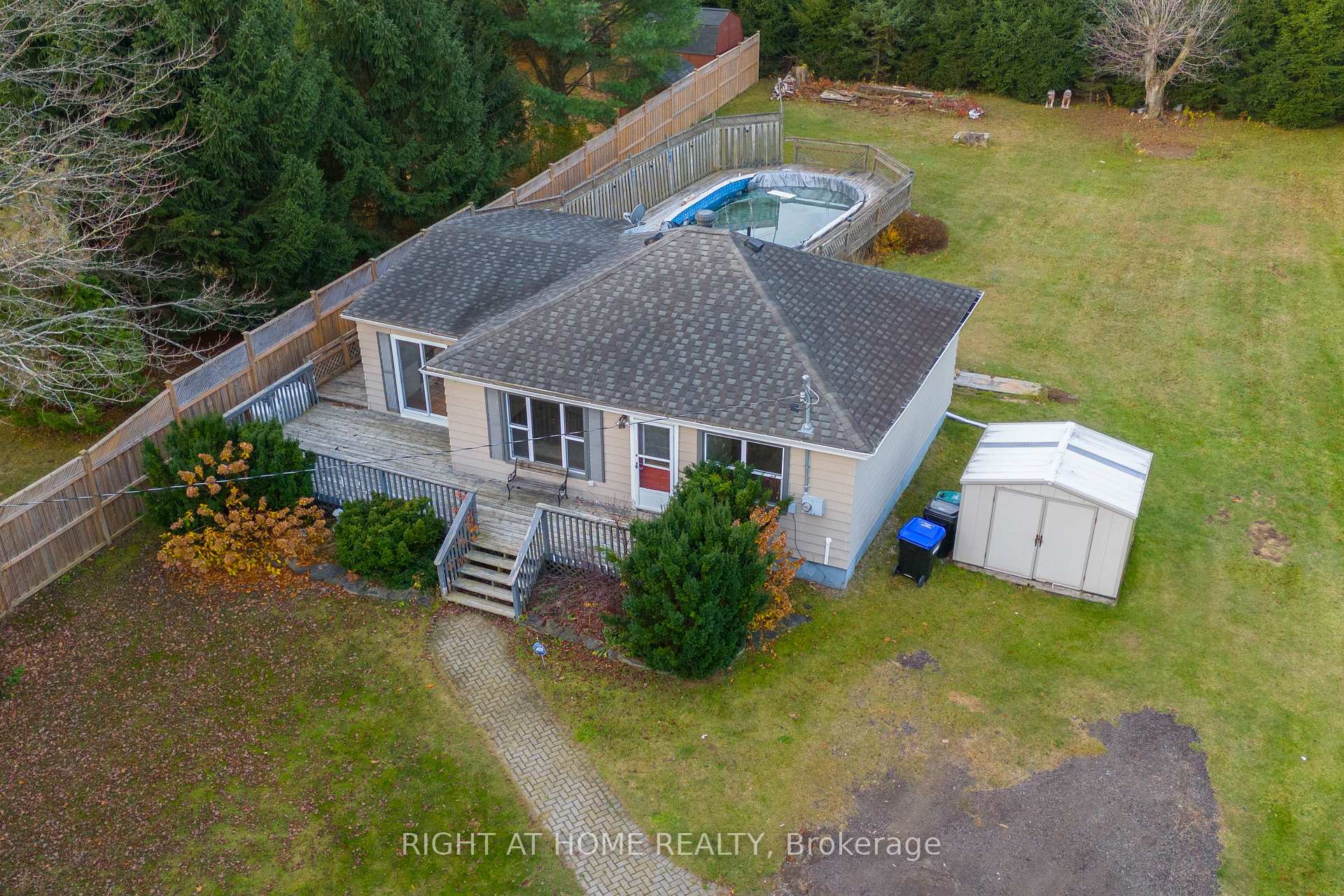Photo 1 of 3714 McCarthy Drive, Clearview, Rural Clearview — HOMEH