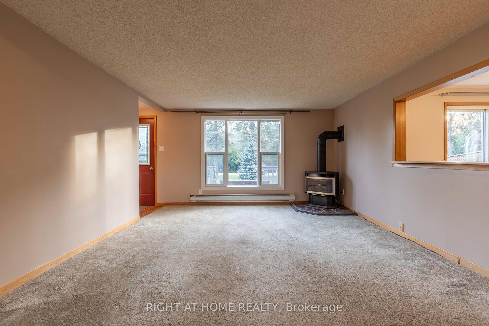 Photo 6 of 3714 McCarthy Drive, Clearview, Rural Clearview — HOMEH