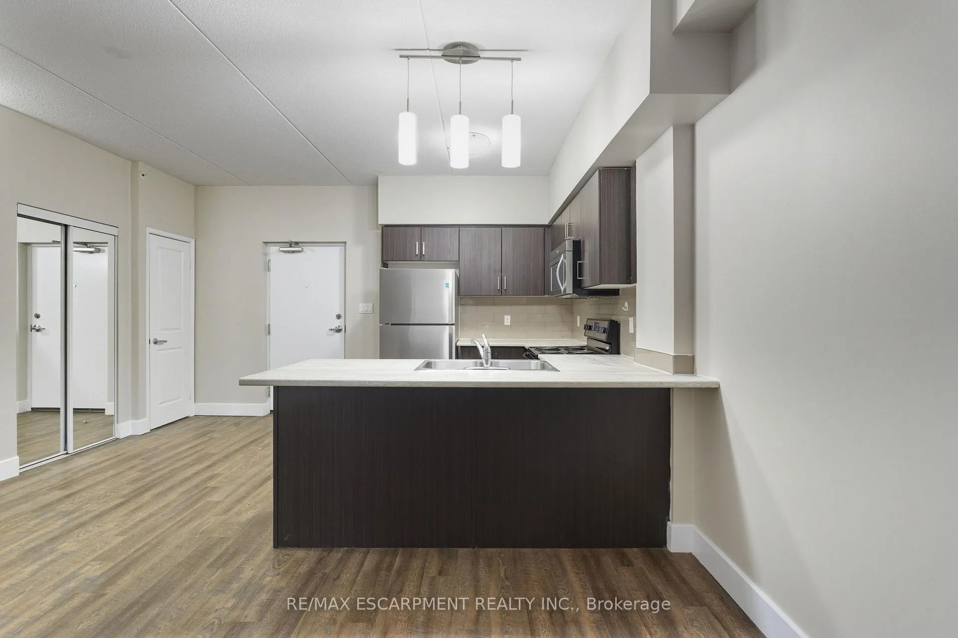 Photo 9 of Unit 203, 149 Main Street W, Hamilton, Durand — HOMEH