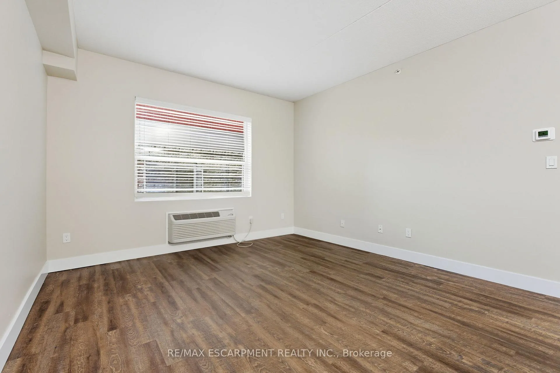 Photo 11 of Unit 203, 149 Main Street W, Hamilton, Durand — HOMEH