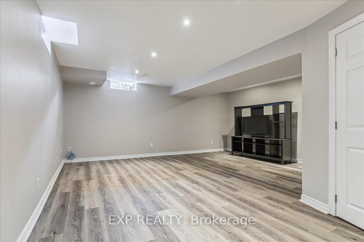 Photo 21 of Unit # 39, 6 Chestnut Drive, Grimsby, Grimsby West — HOMEH