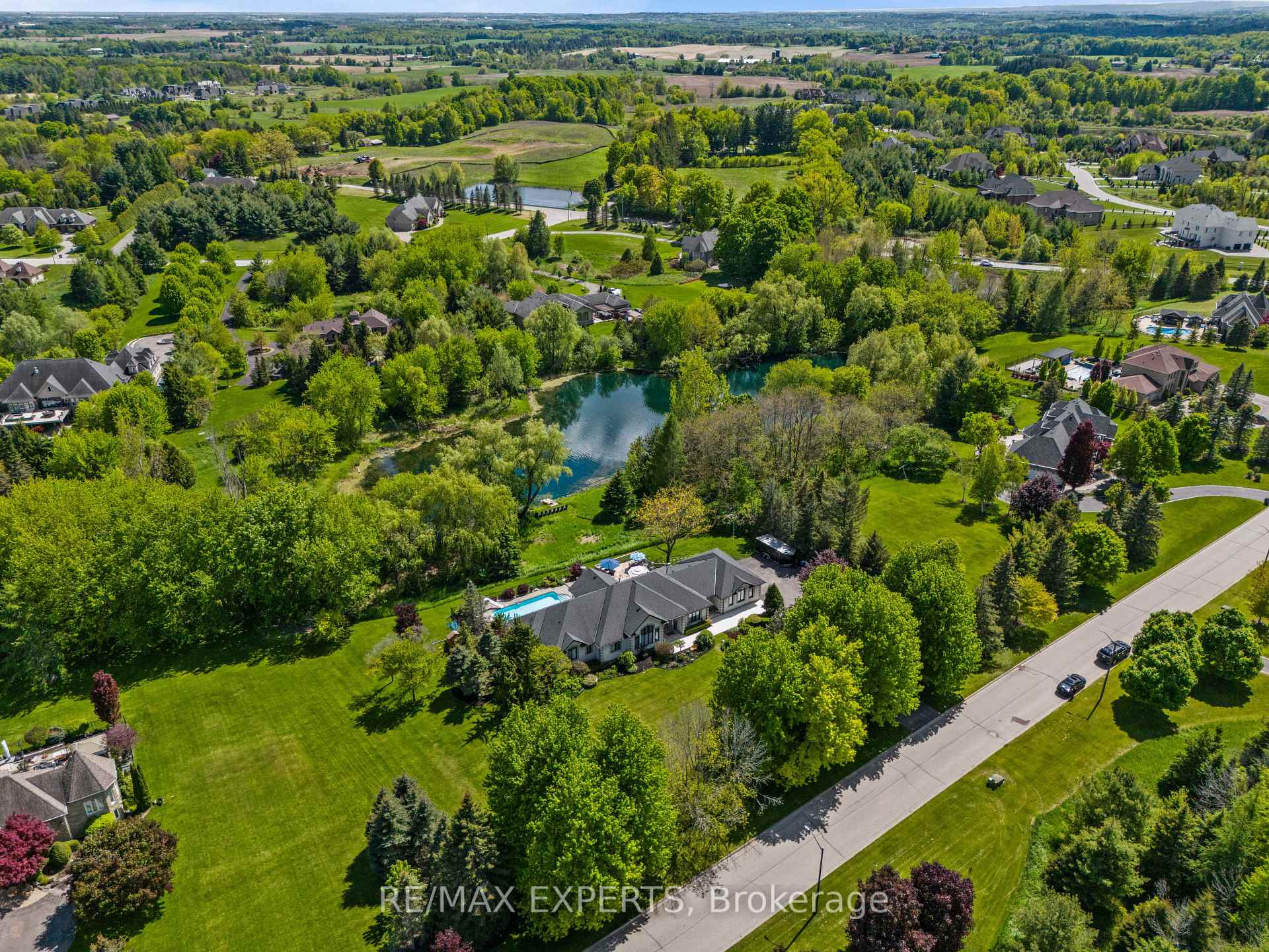 Photo 1 of 7 Bruno Ridge Drive, Caledon, Palgrave — HOMEH