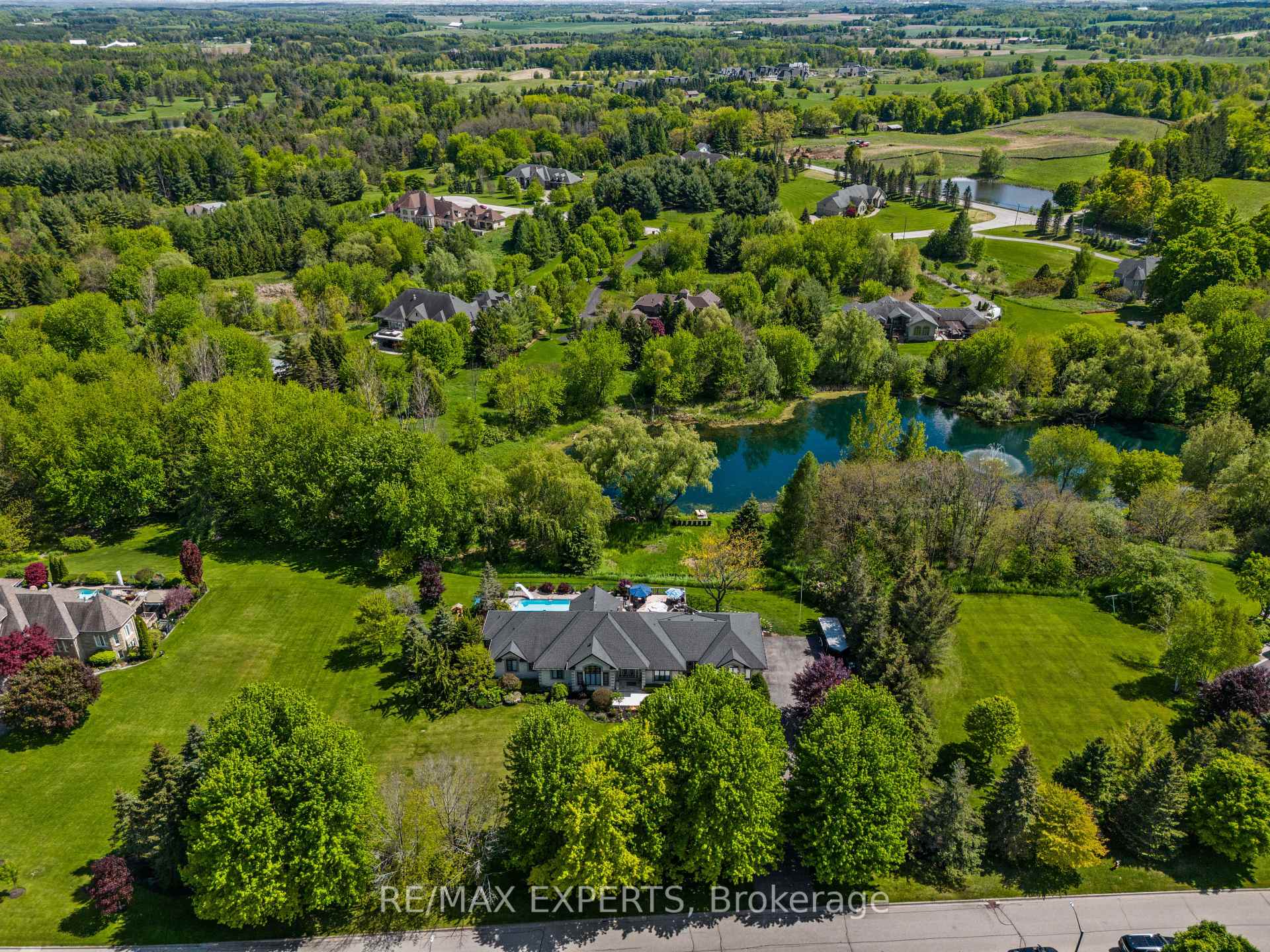 Photo 6 of 7 Bruno Ridge Drive, Caledon, Palgrave — HOMEH