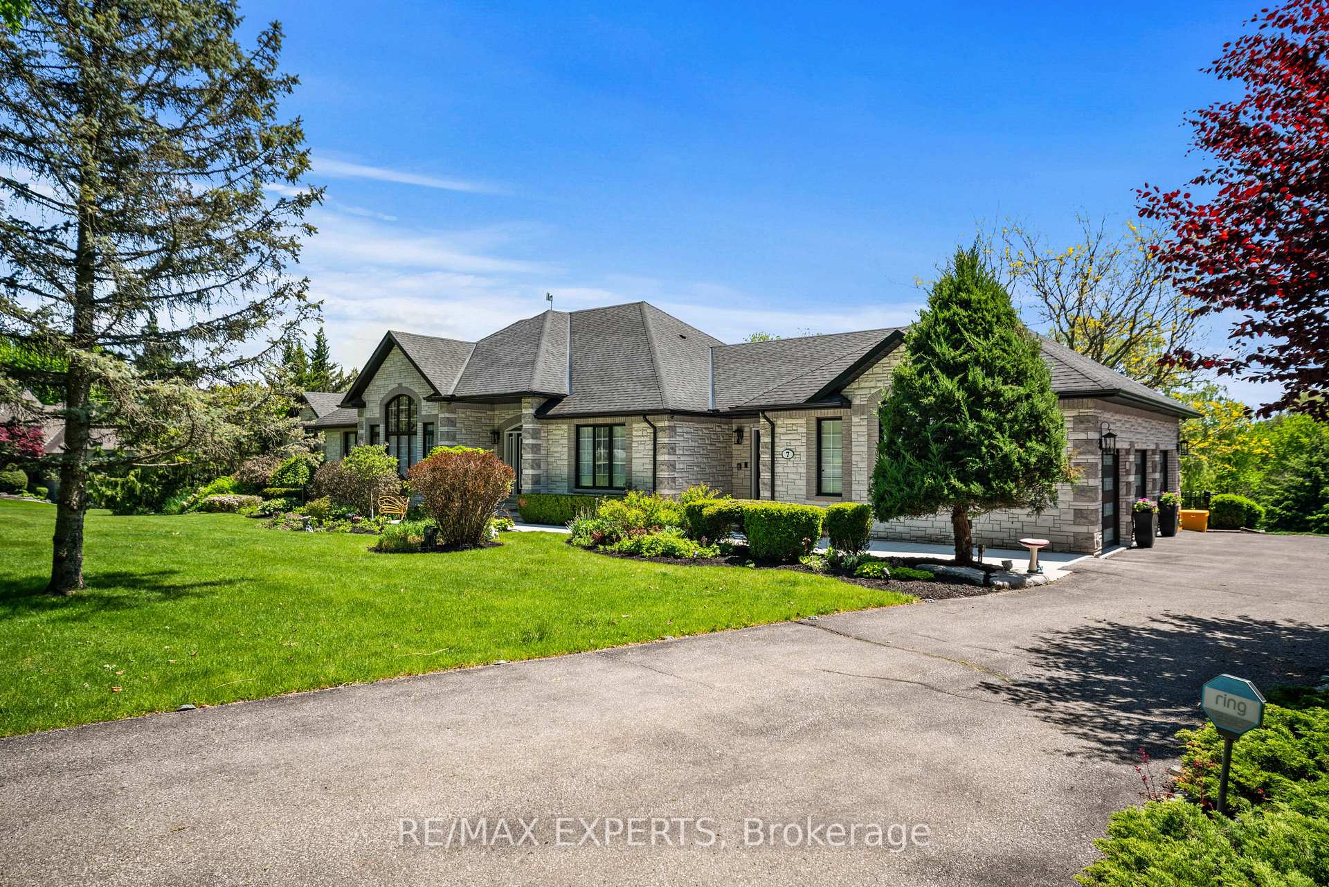 Photo 22 of 7 Bruno Ridge Drive, Caledon, Palgrave — HOMEH