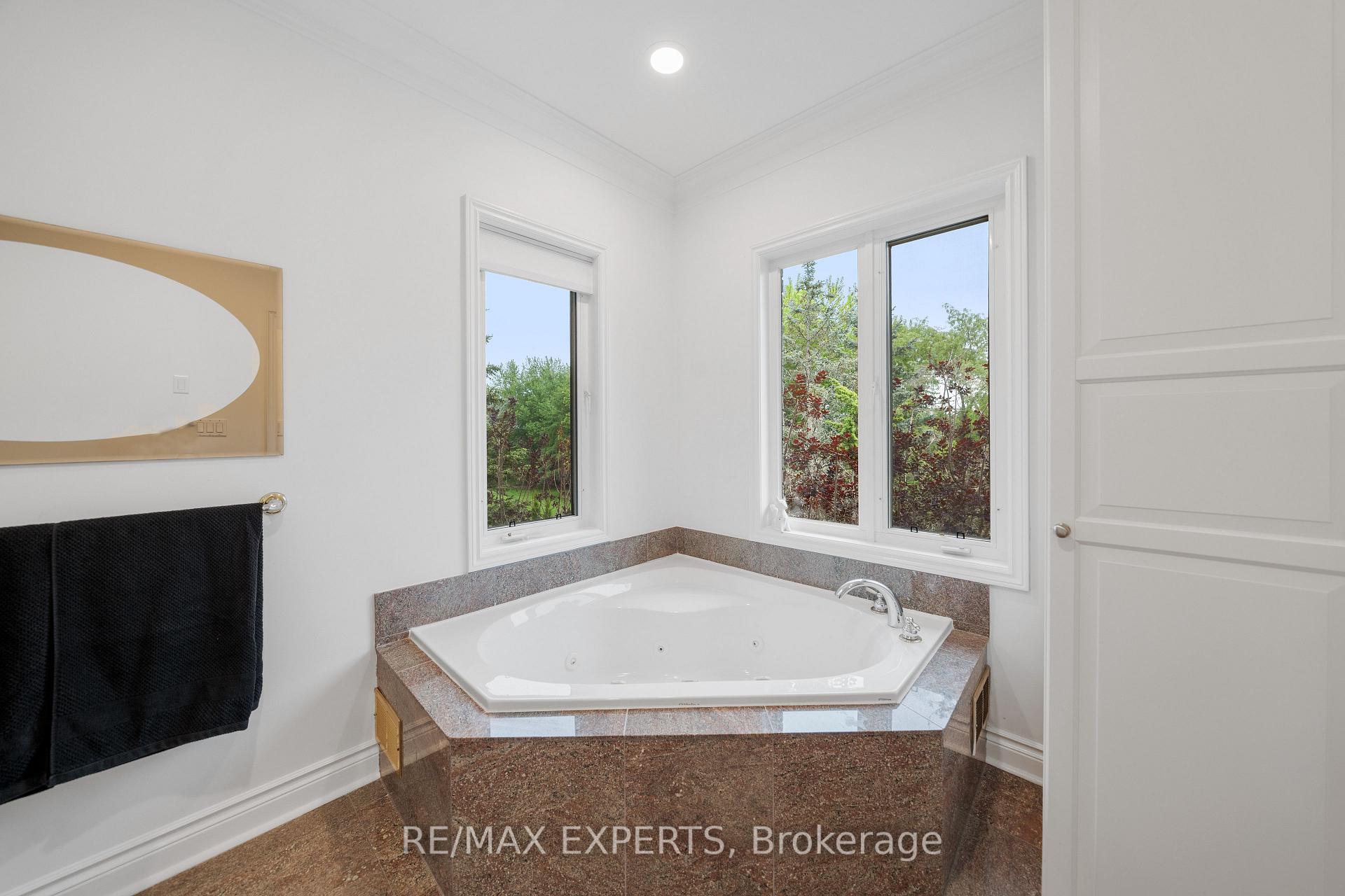 Photo 43 of 7 Bruno Ridge Drive, Caledon, Palgrave — HOMEH