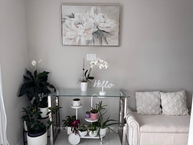 Photo 3 of 61 Barlow Place, Brant, Paris — HOMEH