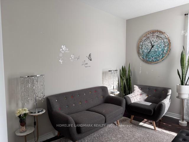 Photo 5 of 61 Barlow Place, Brant, Paris — HOMEH