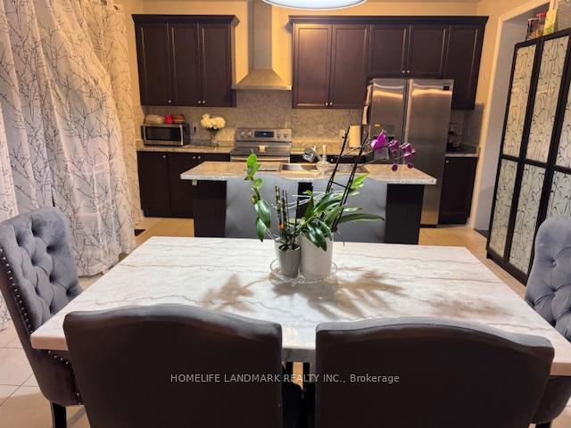 Photo 10 of 61 Barlow Place, Brant, Paris — HOMEH