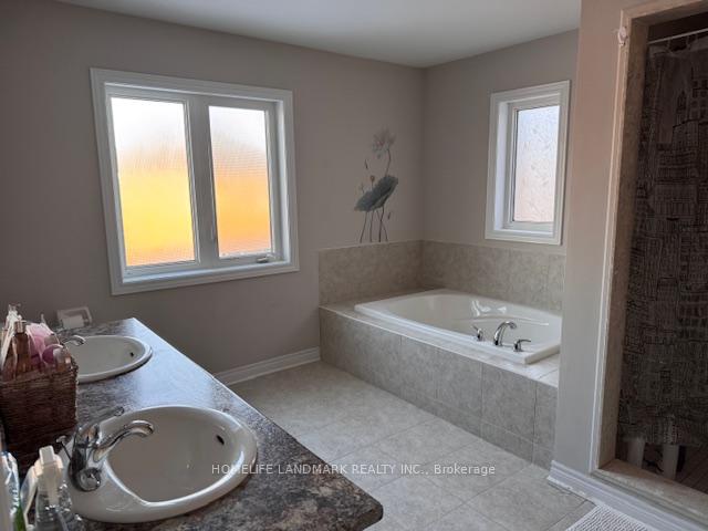 Photo 22 of 61 Barlow Place, Brant, Paris — HOMEH