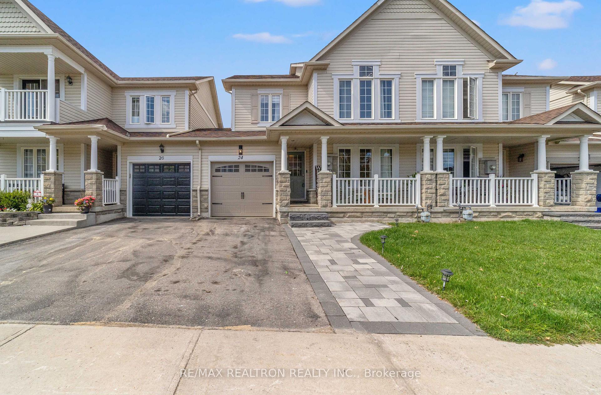 Photo 2 of 24 Succession Crescent, Barrie, Innis-Shore — HOMEH