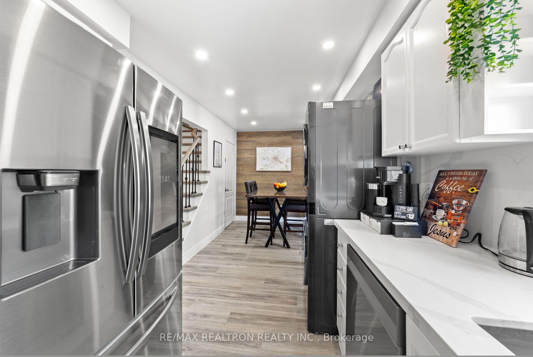 Photo 20 of 24 Succession Crescent, Barrie, Innis-Shore — HOMEH