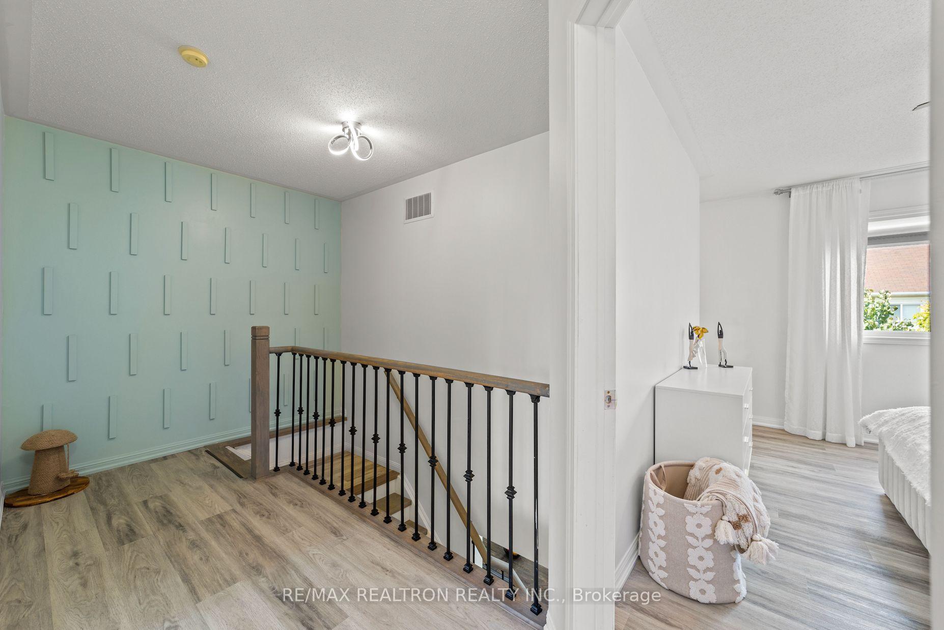 Photo 24 of 24 Succession Crescent, Barrie, Innis-Shore — HOMEH