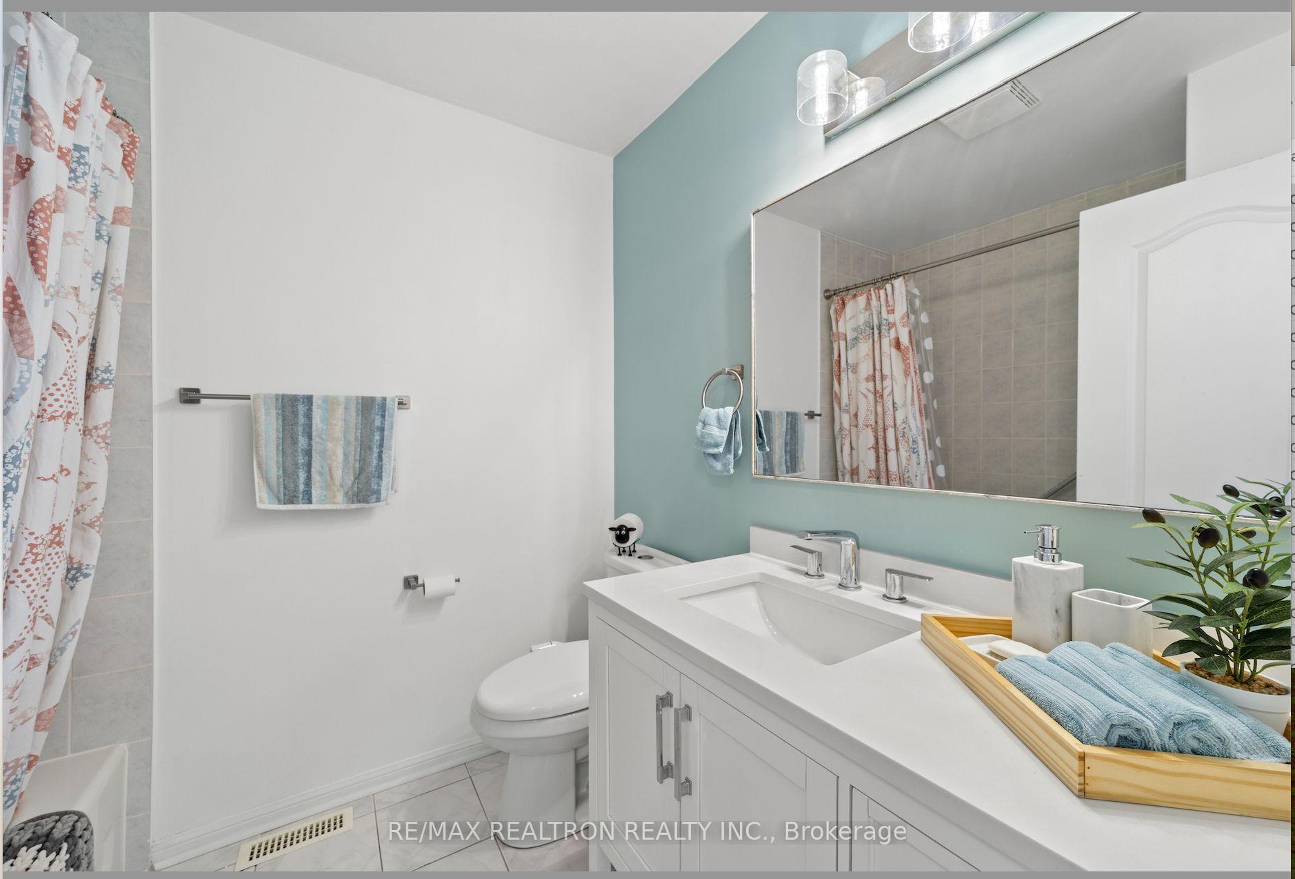 Photo 33 of 24 Succession Crescent, Barrie, Innis-Shore — HOMEH