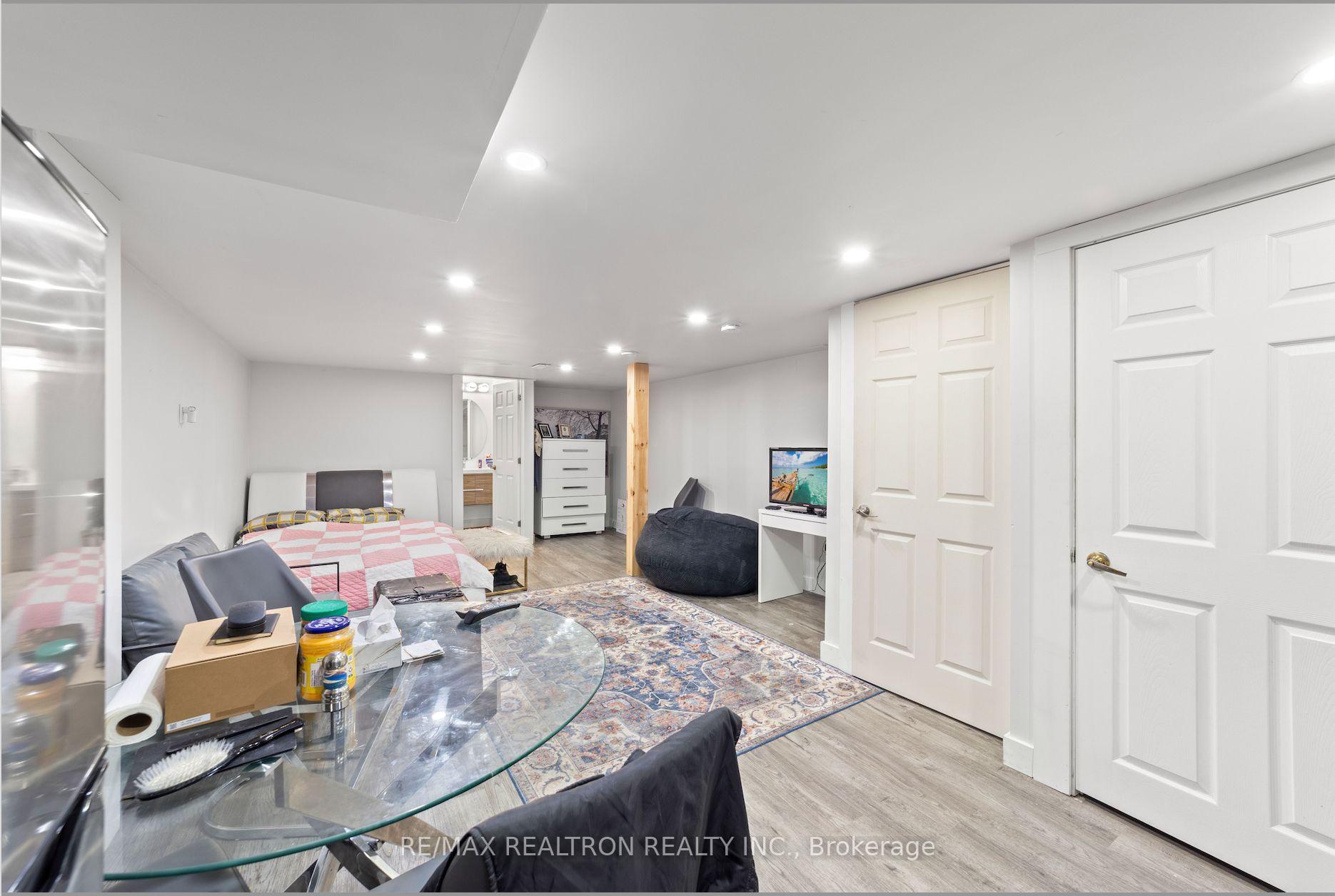 Photo 35 of 24 Succession Crescent, Barrie, Innis-Shore — HOMEH