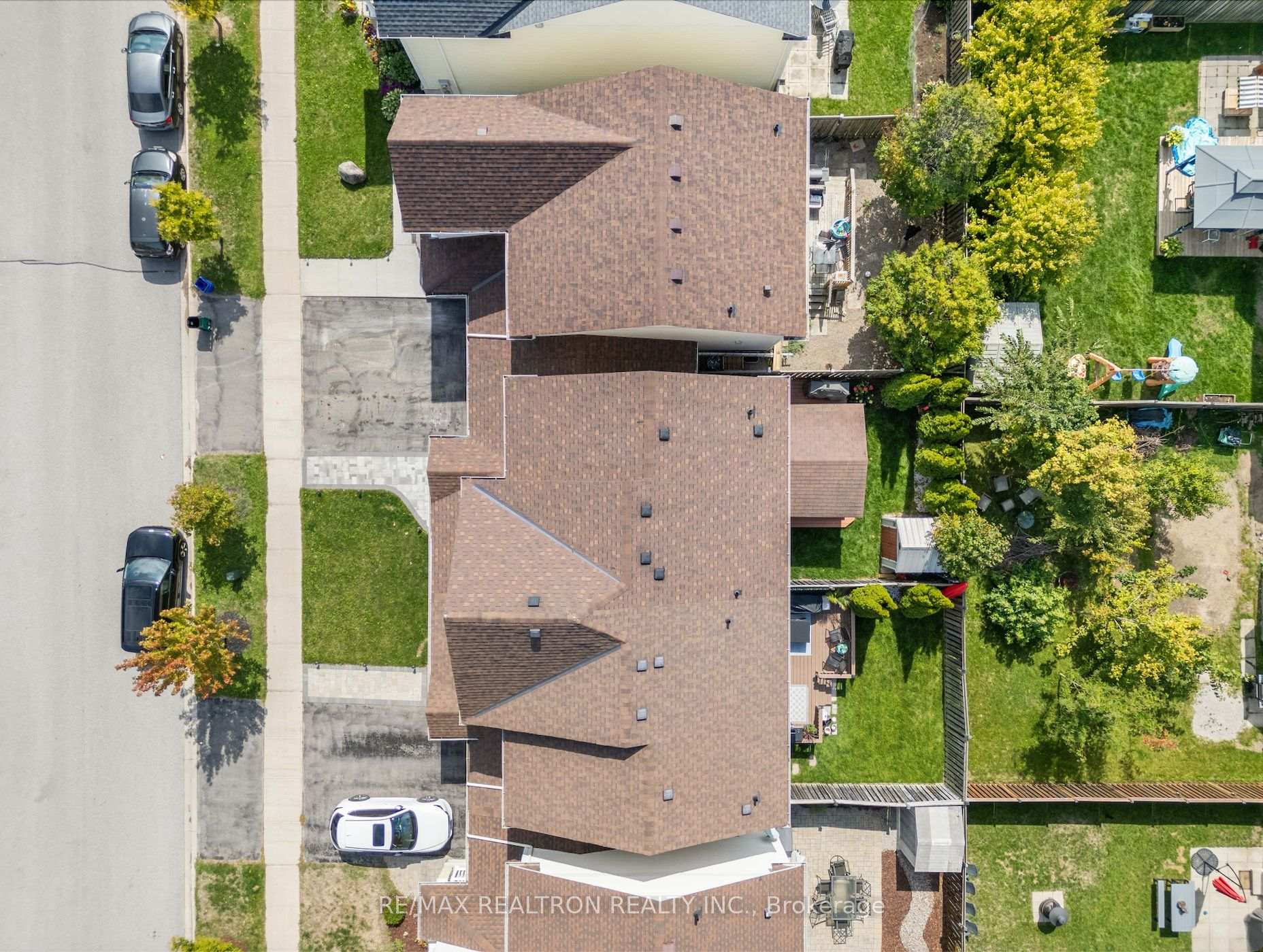Photo 44 of 24 Succession Crescent, Barrie, Innis-Shore — HOMEH