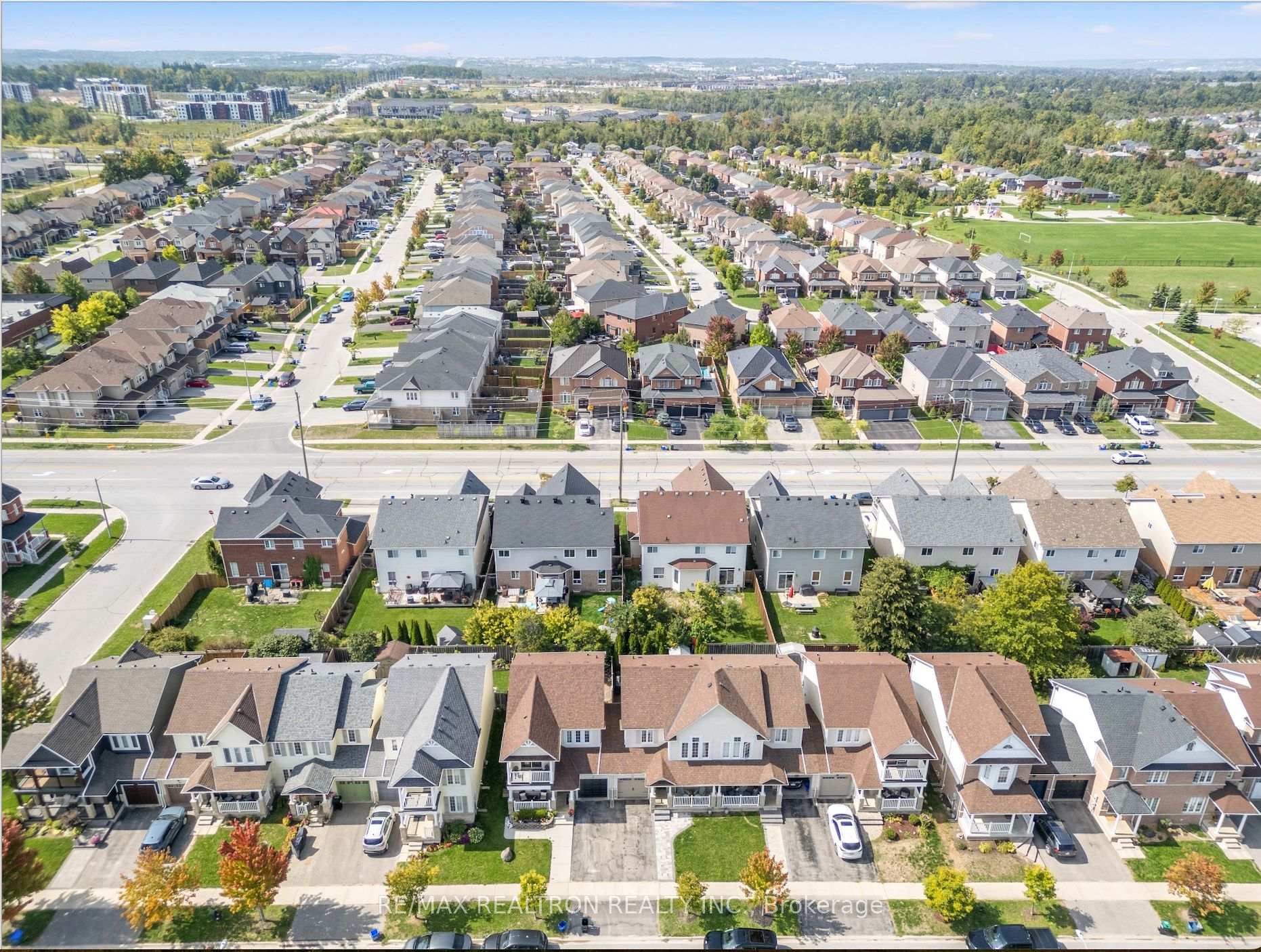 Photo 45 of 24 Succession Crescent, Barrie, Innis-Shore — HOMEH