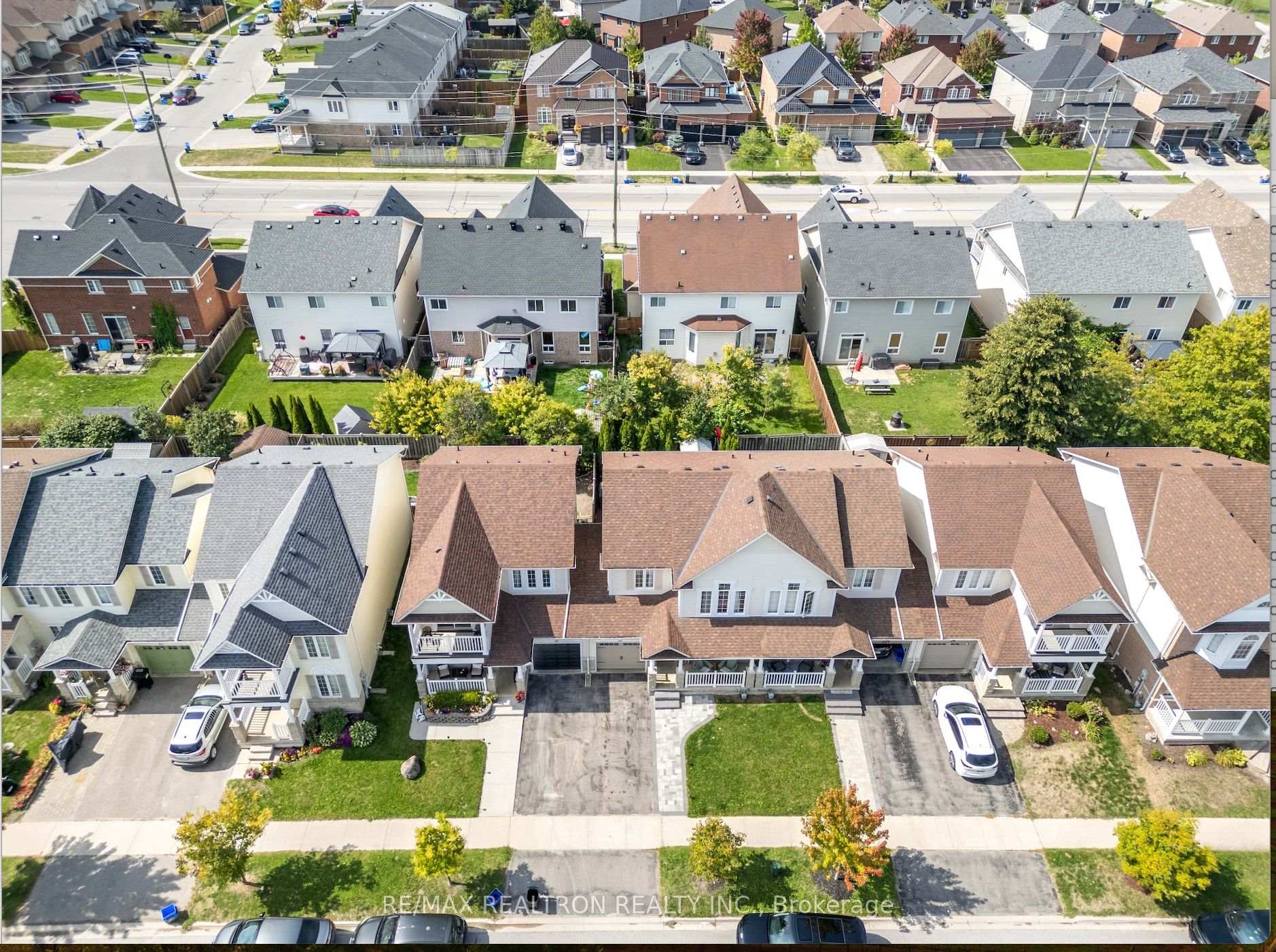 Photo 46 of 24 Succession Crescent, Barrie, Innis-Shore — HOMEH