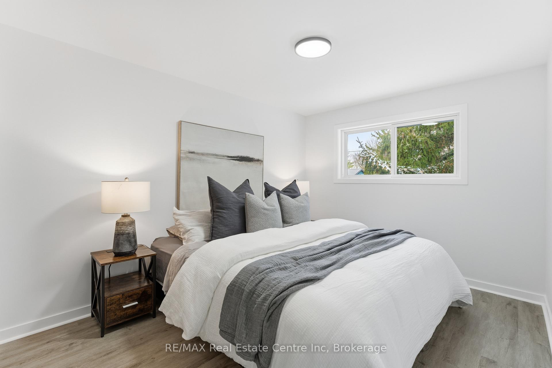 Photo 33 of 65 Sunnylea Crescent, Guelph, General Hospital — HOMEH