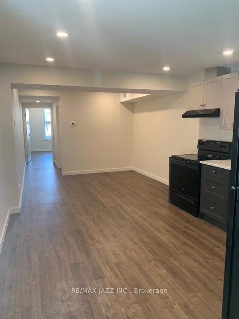 Photo 5 of Unit Upper, 14 Simcoe Street S, Oshawa, Central — HOMEH