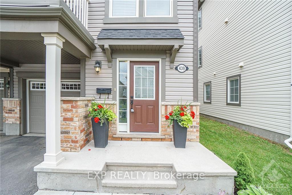 Photo 4 of 439 White Arctic Avenue, Ottawa, Barrhaven - Half Moon Bay — HOMEH
