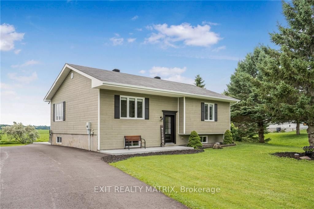 Front of 1526 Sandy Hill Road