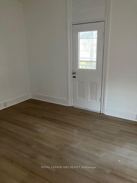 Photo 3 of Unit 2, 4-6 Ontario Street, Grimsby, Grimsby East — HOMEH