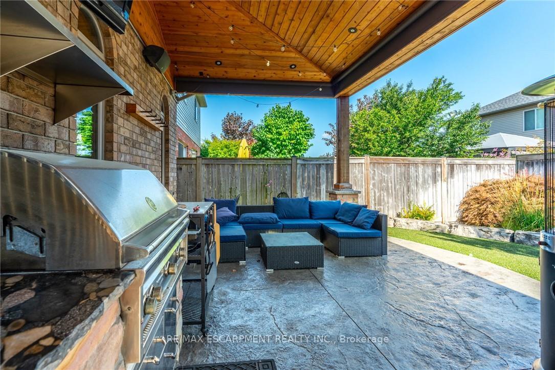 Photo 41 of 16 Sycamore Crescent, Grimsby, Grimsby West — HOMEH
