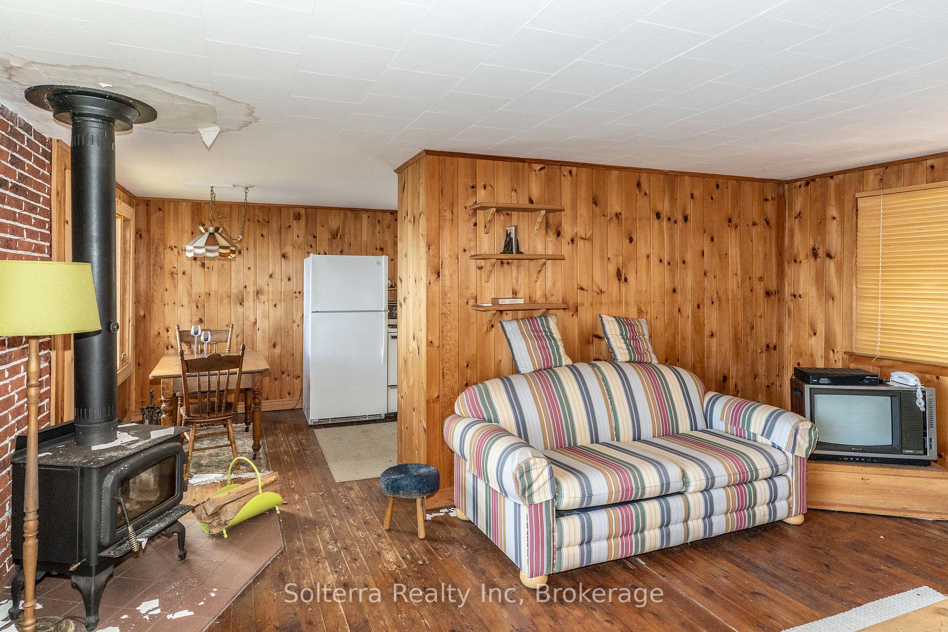 Photo 8 of 1185 Parkers Point Road E, Gravenhurst, Muskoka (S) — HOMEH
