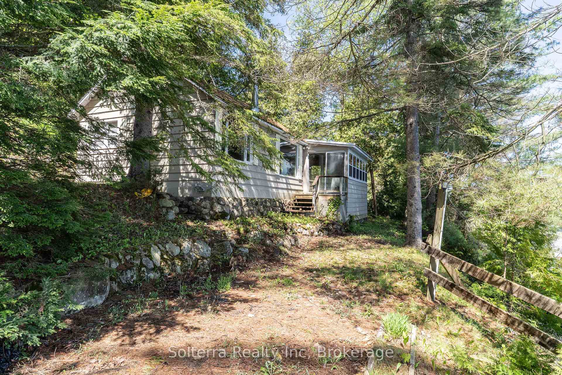 Photo 18 of 1185 Parkers Point Road E, Gravenhurst, Muskoka (S) — HOMEH