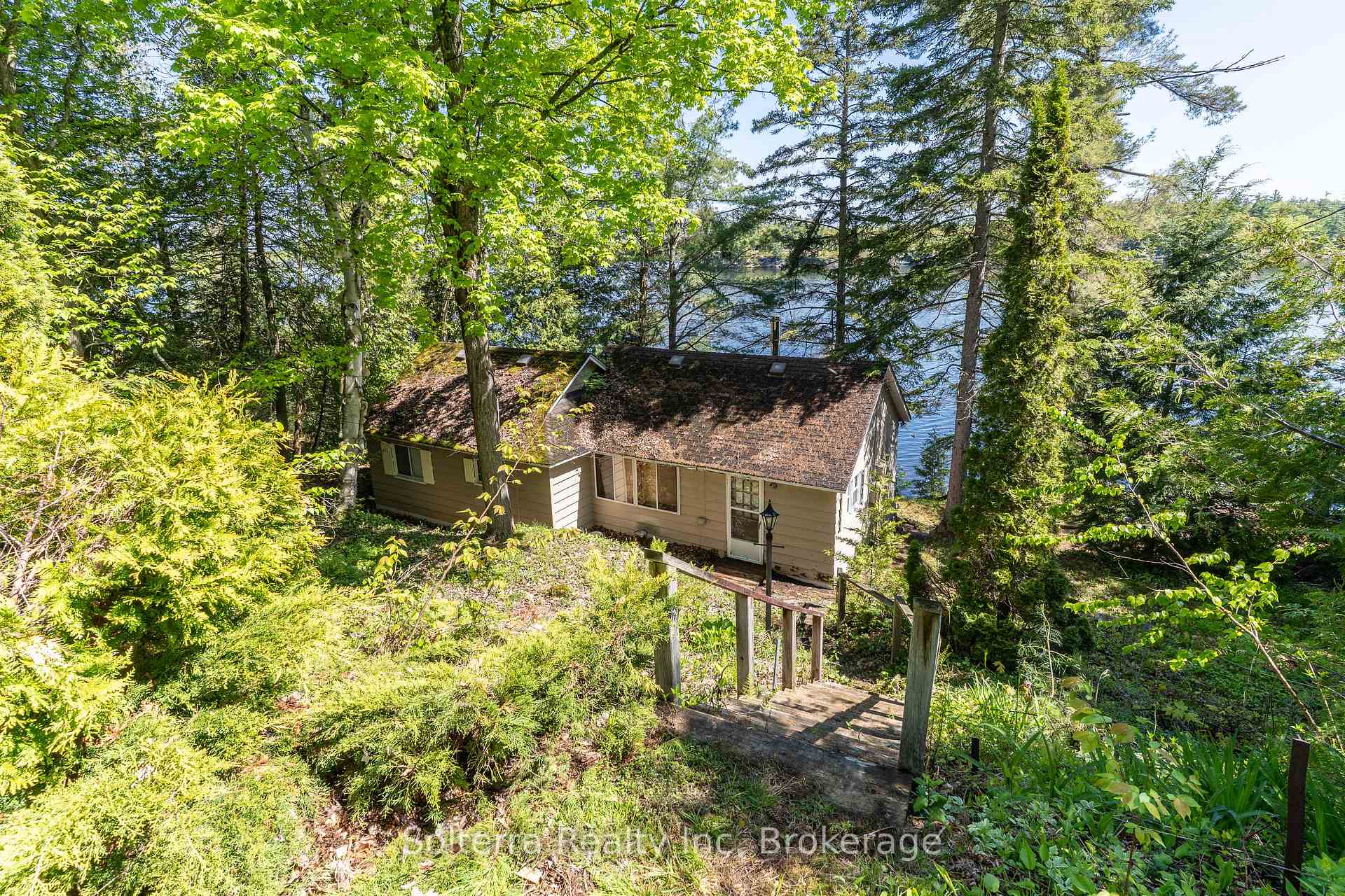 Photo 22 of 1185 Parkers Point Road E, Gravenhurst, Muskoka (S) — HOMEH